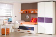 Детска стая с основен бял цвят Детска стая с основен бял цвят